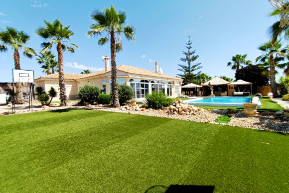 Herverkoop - Vrijstaande Villa - Gea Y Truyols - Urb Lo Santiago