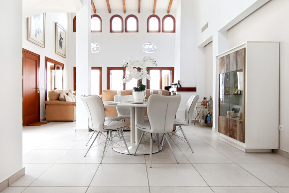 Herverkoop - Vrijstaande Villa - El Valle Golf Resort - El Valle Golf Resort - Centre