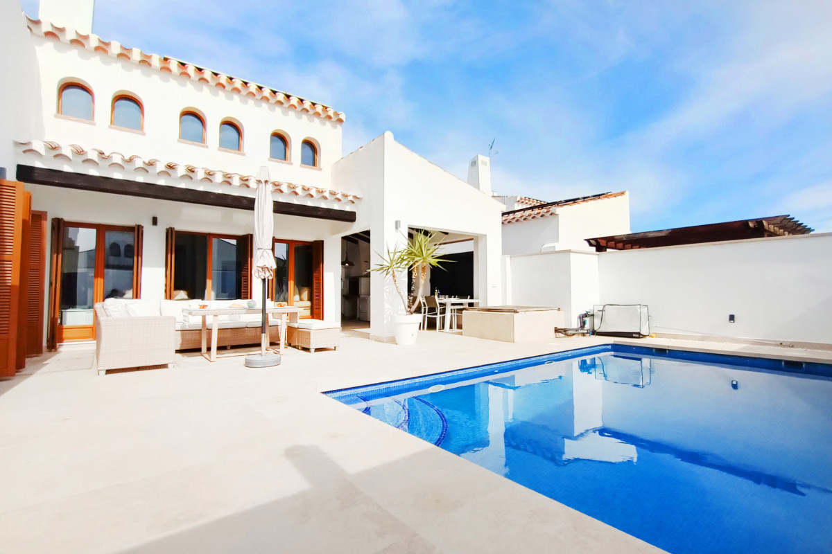 Herverkoop - Vrijstaande Villa - El Valle Golf Resort - El Valle Golf Resort - Centre