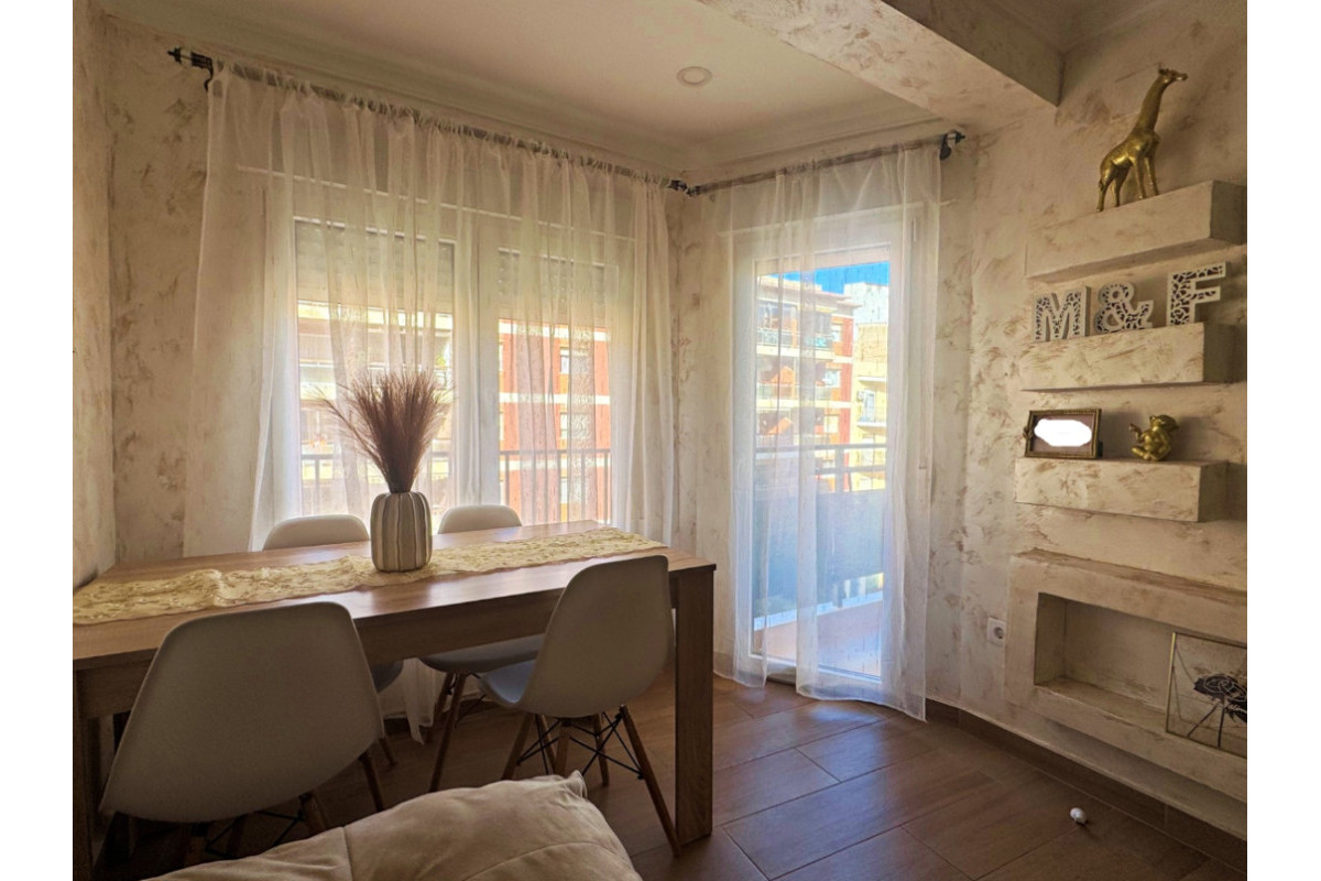 Herverkoop - Apartment / flat - Denia - Center