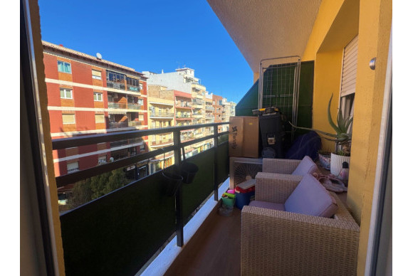 Herverkoop - Apartment / flat - Denia - Center
