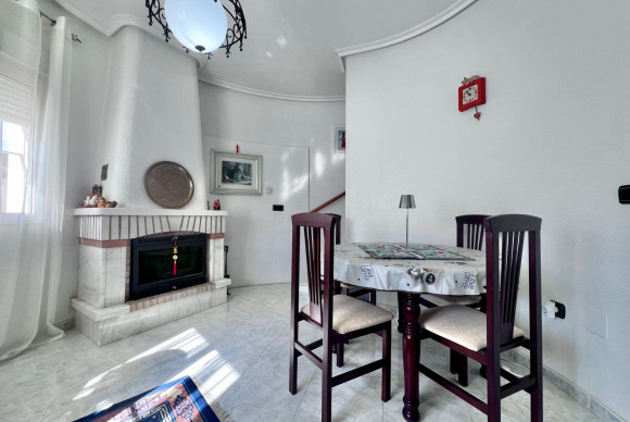 Herverkoop - Villa - Orihuela Costa - La Zenia