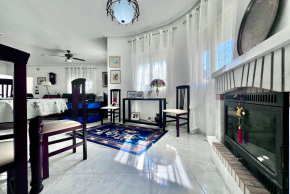 Herverkoop - Villa - Orihuela Costa - La Zenia