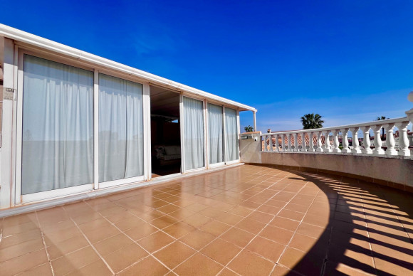 Herverkoop - Villa - Orihuela Costa - La Zenia