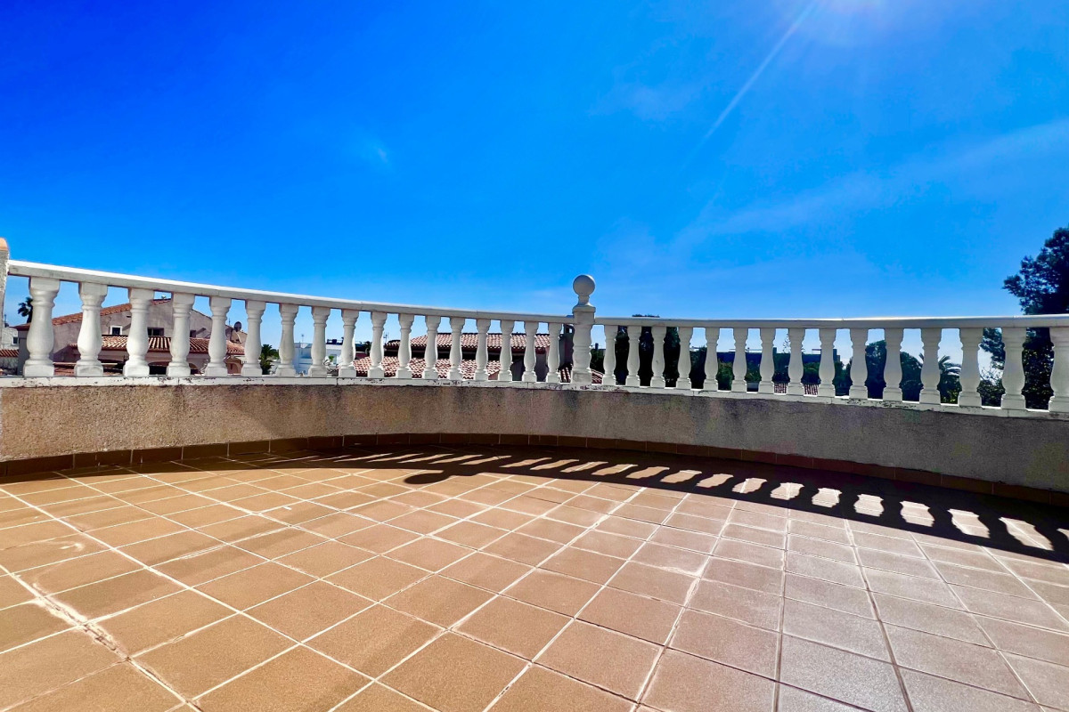 Herverkoop - Villa - Orihuela Costa - La Zenia