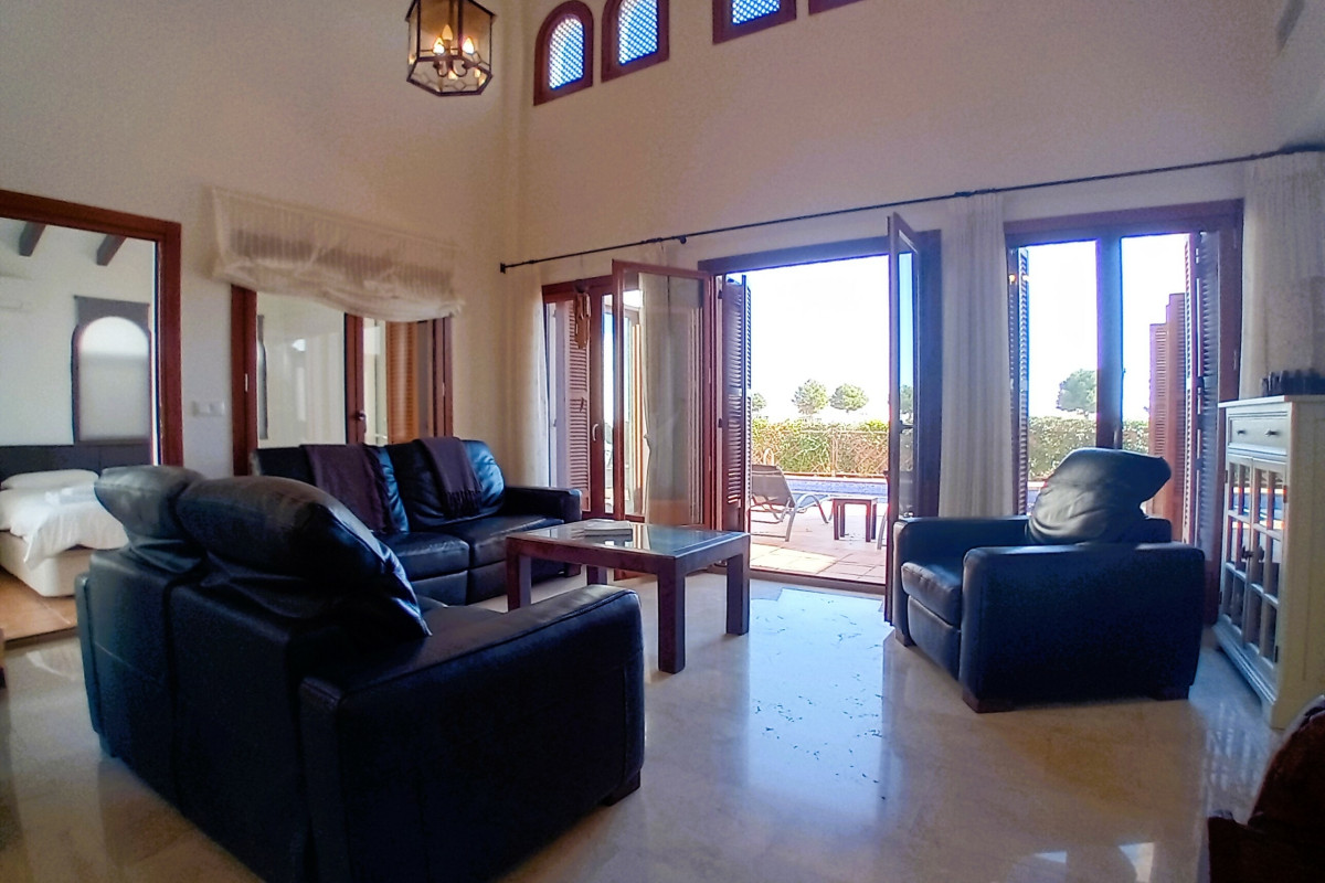 Herverkoop - Vrijstaande Villa - El Valle Golf Resort - El Valle Golf Resort - Centre