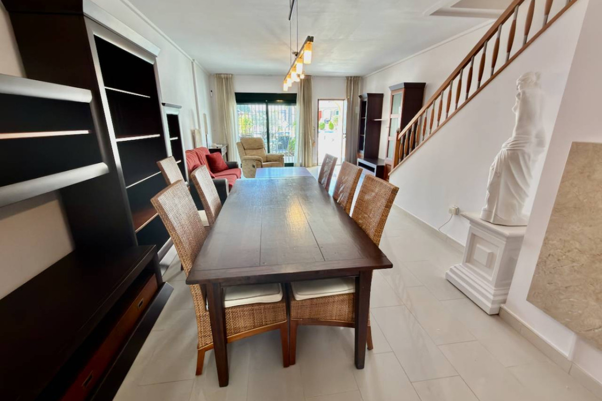 Reventa - Villa - Ciudad Quesada - Dona Pepa