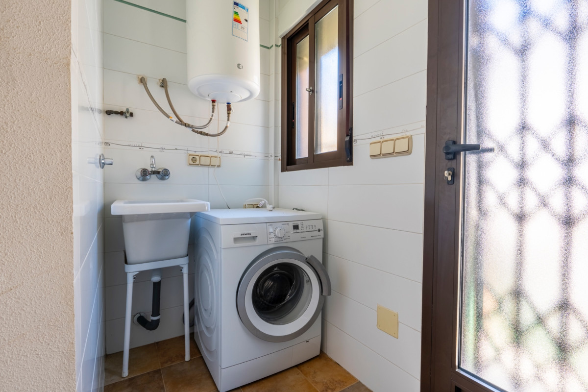 Resale - Villa - Villamartin