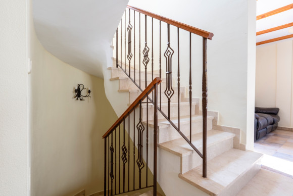 Resale - Villa - Villamartin