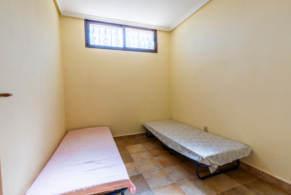 Resale - Villa - Villamartin