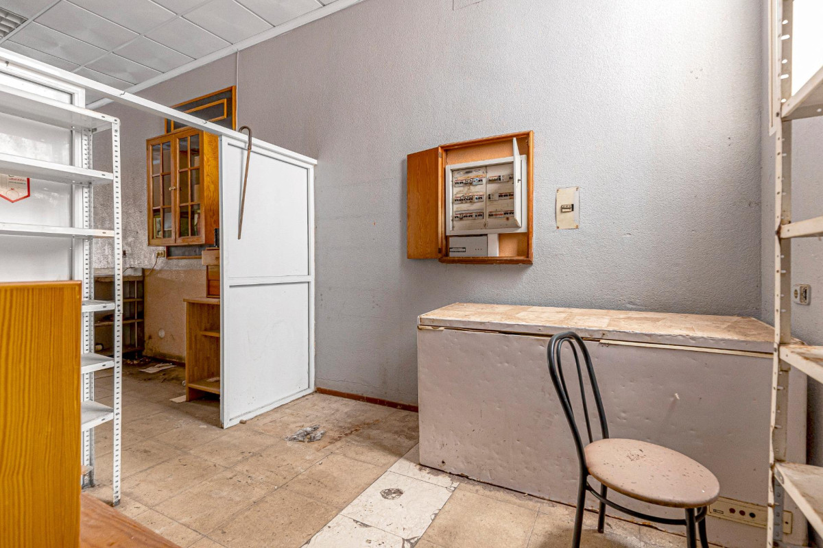 Herverkoop - Winkelruimte te koop - Torrevieja - Playa del cura