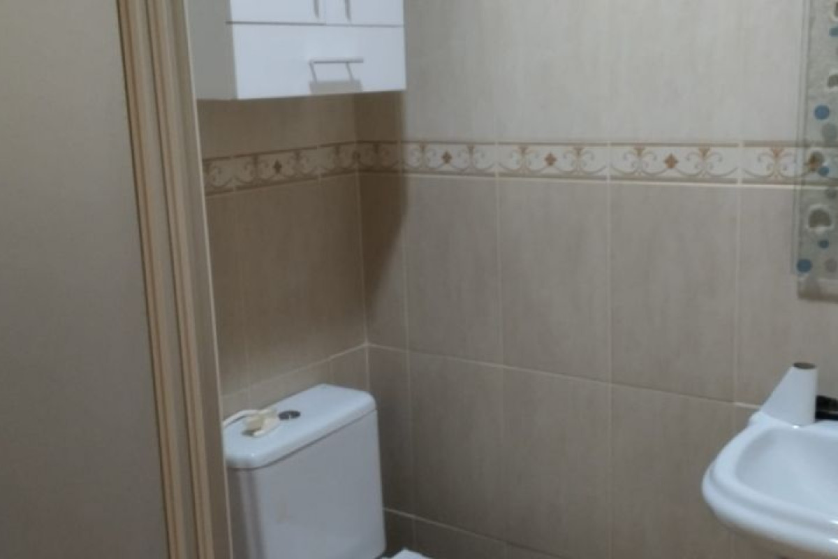 Herverkoop - Duplex Woning - Hondón de las Nieves