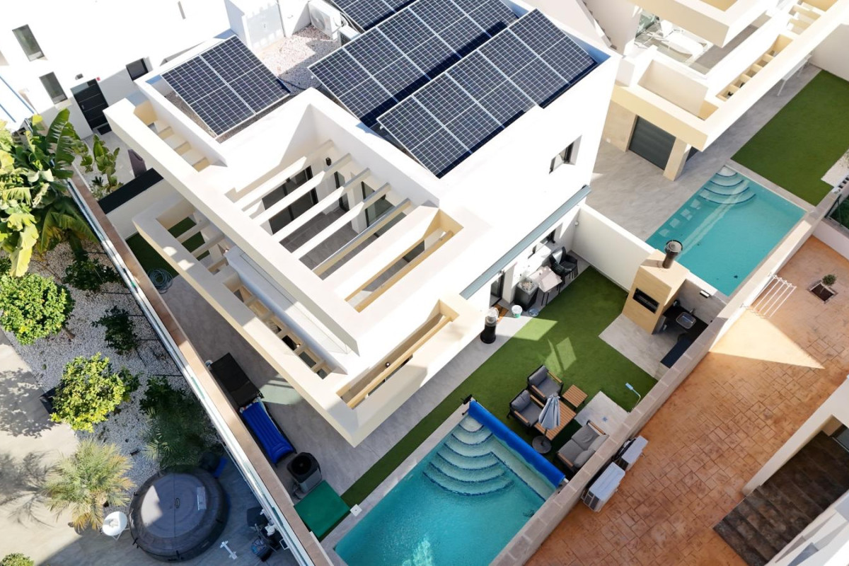 Herverkoop - Vrijstaande Villa - Los Montesinos - La Herrada