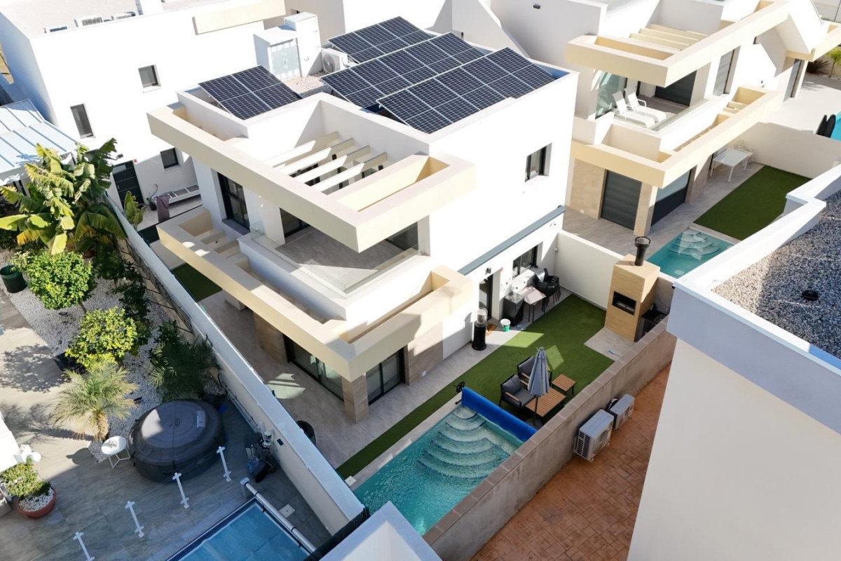 Herverkoop - Vrijstaande Villa - Los Montesinos - La Herrada