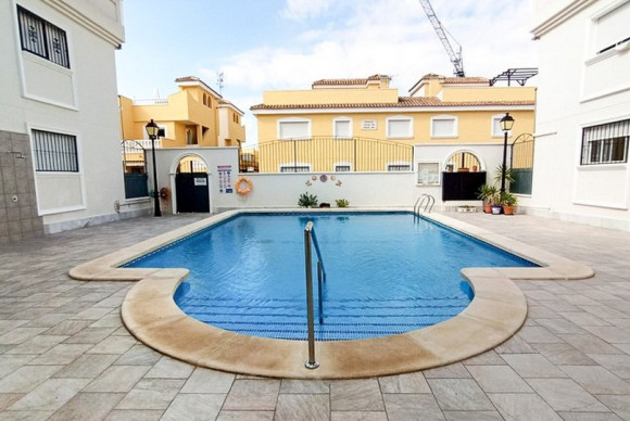 Resale - Apartment  - Formentera del Segura - Formentera - Village