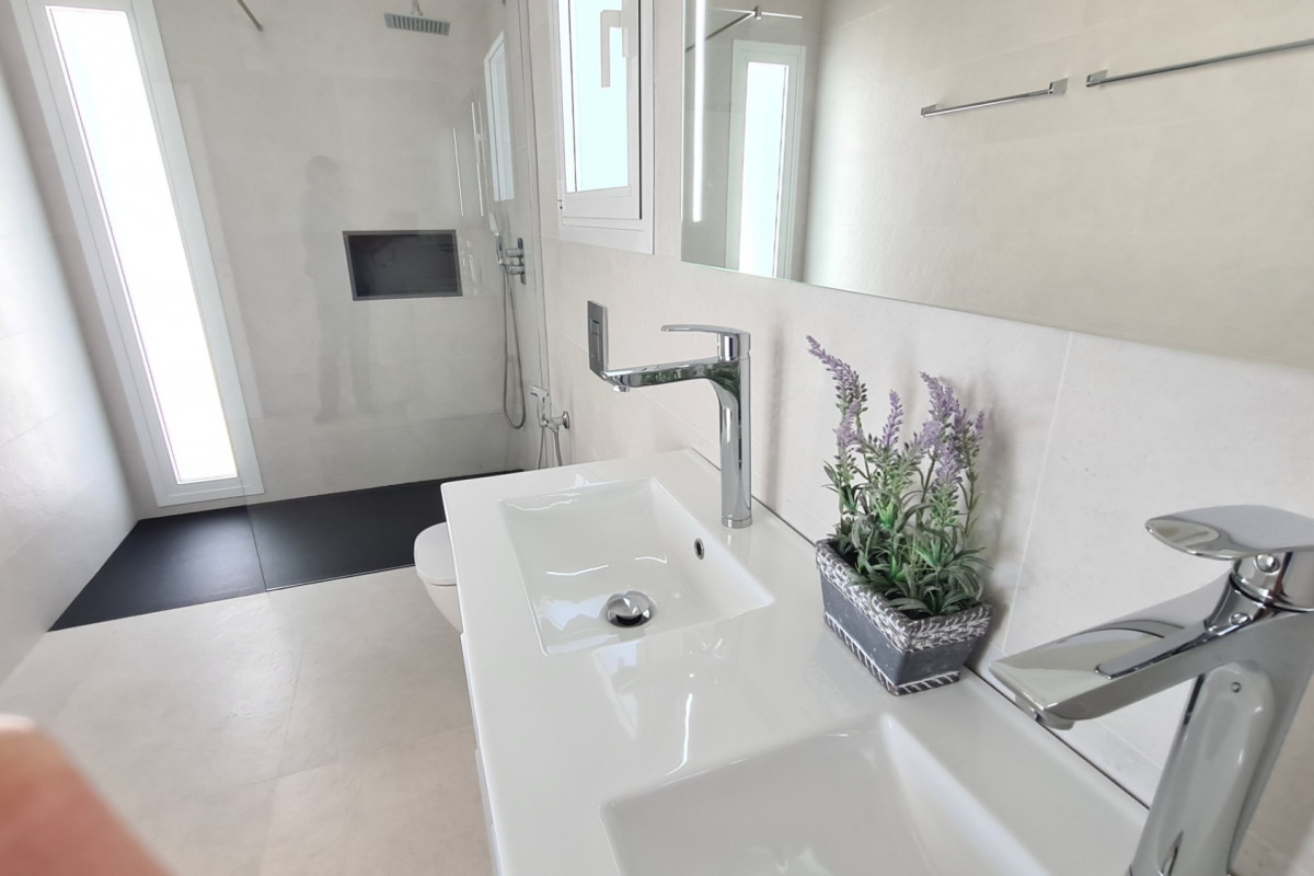 Herverkoop - Vrijstaande Villa - La Marina