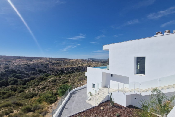 Herverkoop - Vrijstaande Villa - La Marina