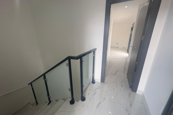 Revente - Chalet Independiente - Orihuela Costa