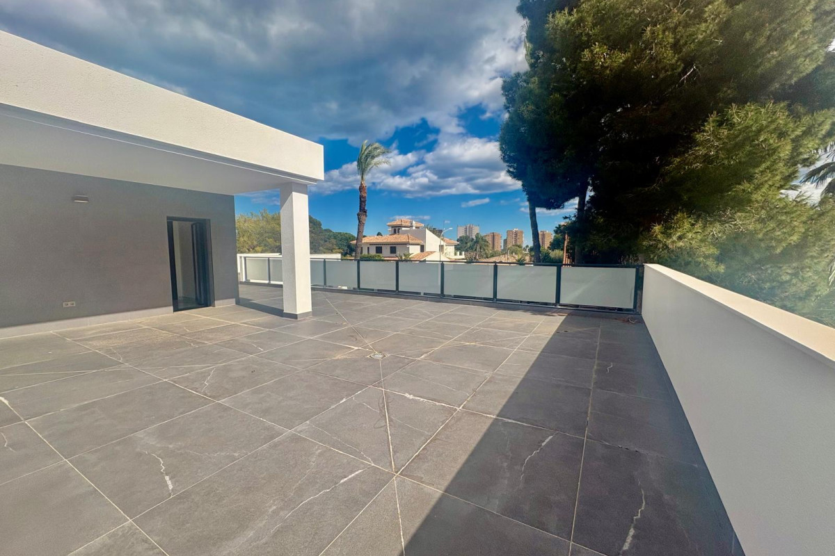 Revente - Chalet Independiente - Orihuela Costa