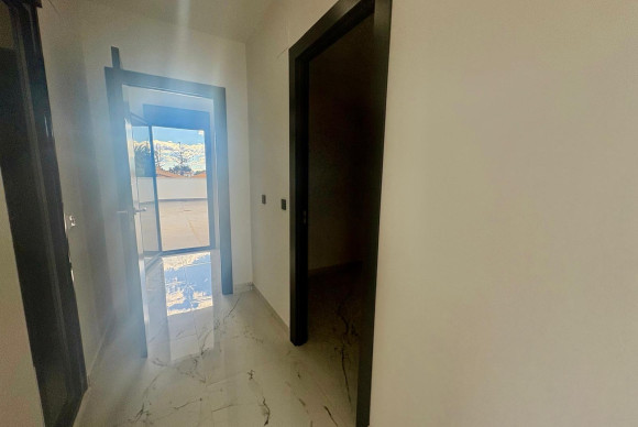 Revente - Chalet Independiente - Orihuela Costa