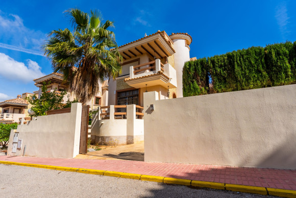 Reventa - House - Orihuela Costa