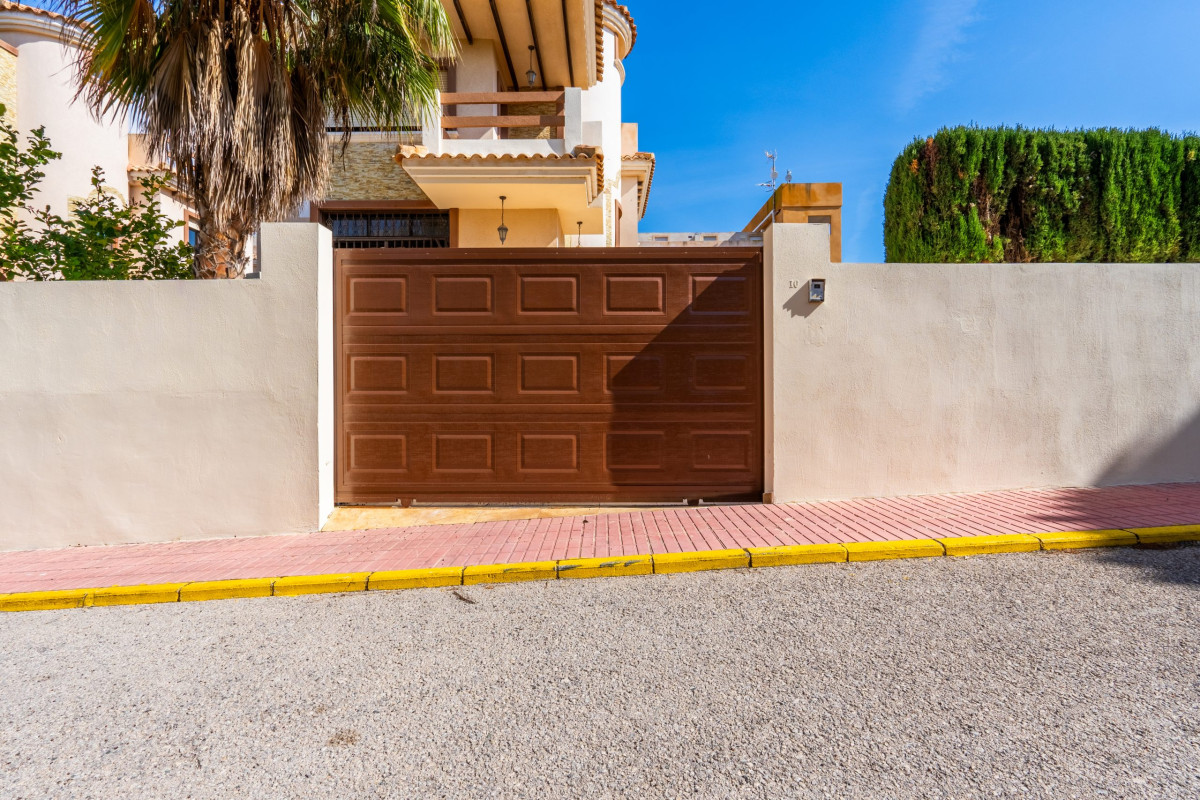 Reventa - House - Orihuela Costa