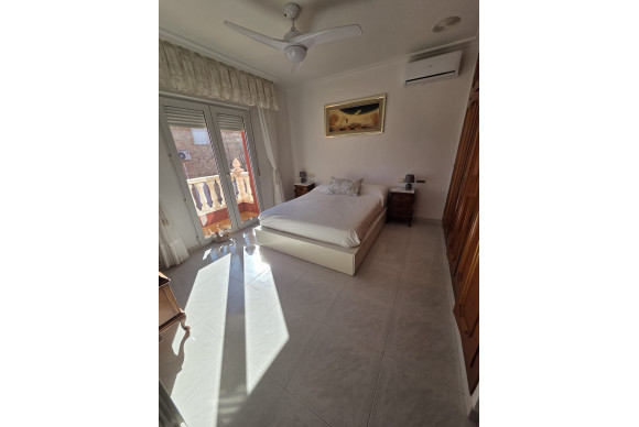 Revente - House - Orihuela Costa