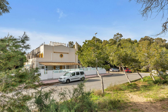 Herverkoop - Villa - Guardamar del Segura - Urbanizaciones