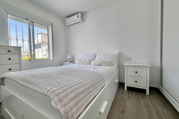 Herverkoop - Villa - San Miguel de Salinas - Las filipinas