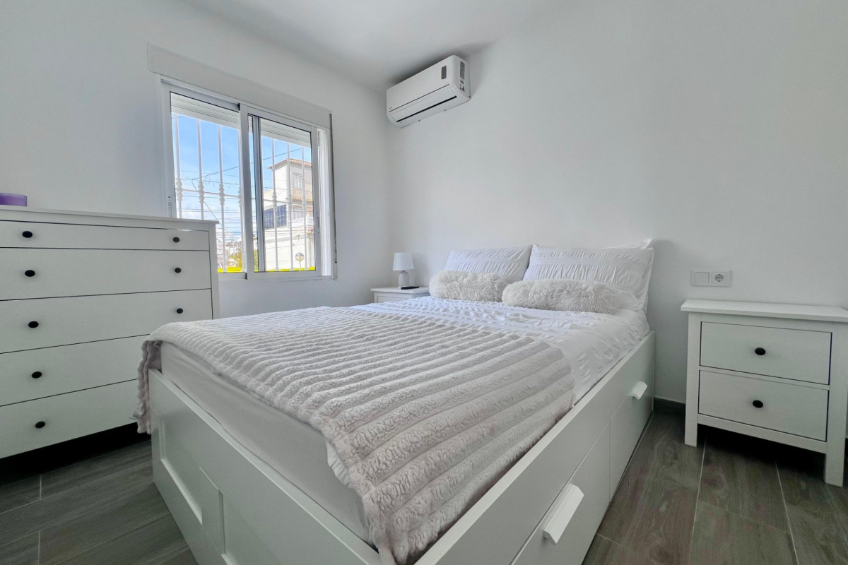 Herverkoop - Villa - San Miguel de Salinas - Las filipinas