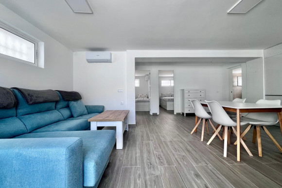 Herverkoop - Villa - San Miguel de Salinas - Las filipinas