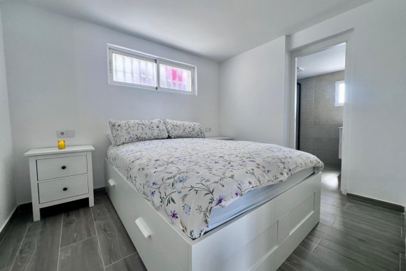 Herverkoop - Villa - San Miguel de Salinas - Las filipinas