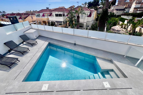 Herverkoop - Villa - San Miguel de Salinas - Las filipinas