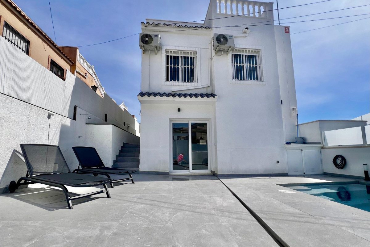 Herverkoop - Villa - San Miguel de Salinas - Las filipinas