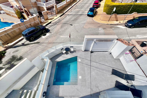 Herverkoop - Villa - San Miguel de Salinas - Las filipinas