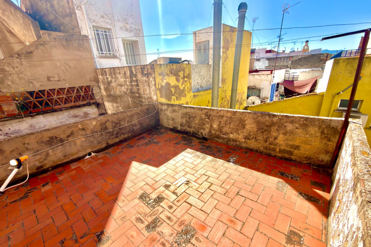 Resale - Casa de Pueblo - Vergel