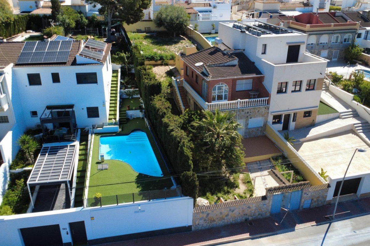 Herverkoop - Villa - Torrevieja - Los balcones