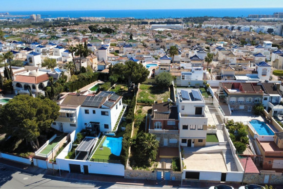Herverkoop - Villa - Torrevieja - Los balcones