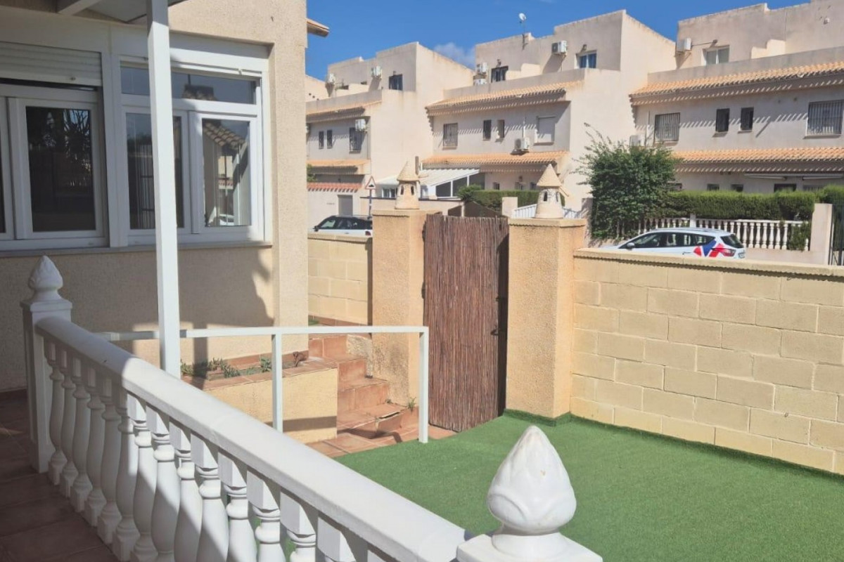 Resale - Townhouse - Orihuela Costa - Playa Flamenca