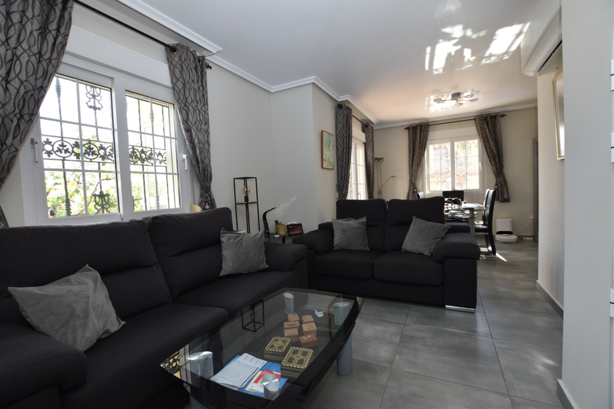 Herverkoop - Villa - Orihuela Costa - Los Dolses