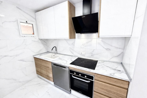 Herverkoop - Appartement  - Torrevieja - Parque de las Naciones