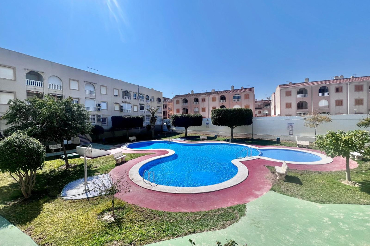 Herverkoop - Appartement  - Torrevieja - Acequion