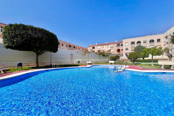 Herverkoop - Appartement  - Torrevieja - Acequion