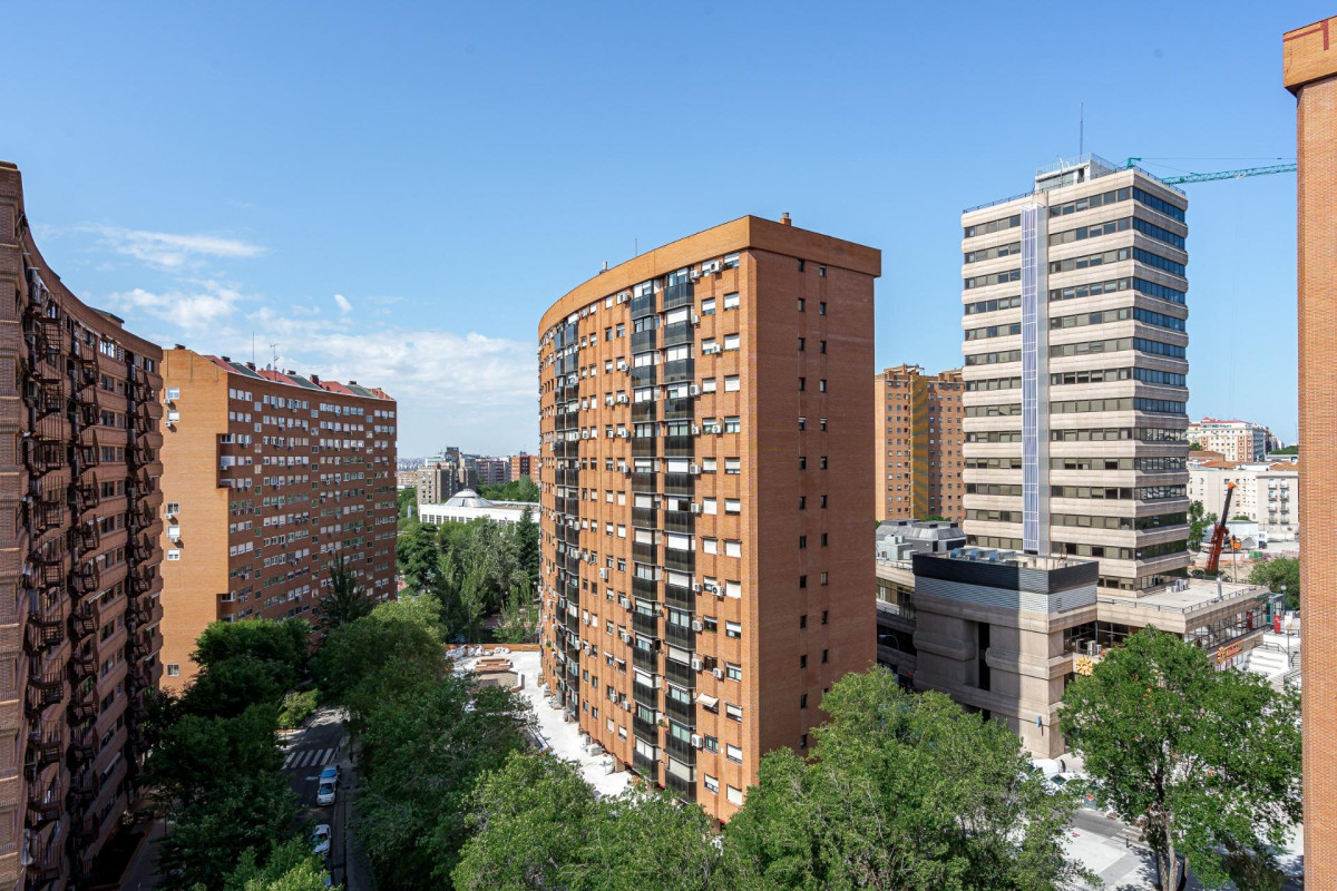 Resale - Apartment  - Madrid