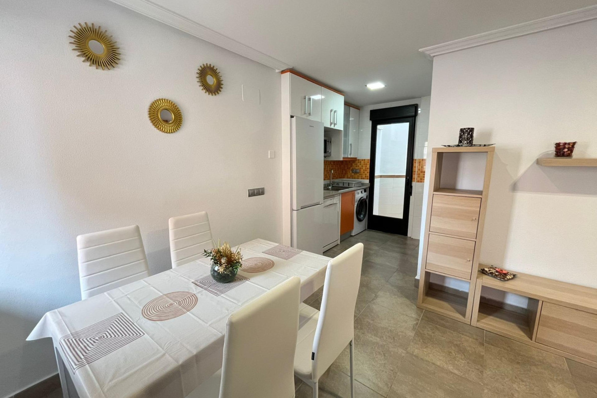 Reventa - Apartamento / piso - Torrevieja - La Mata pueblo