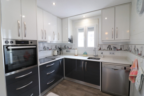 Reventa - Casa semi independiente - Algorfa - Montebello