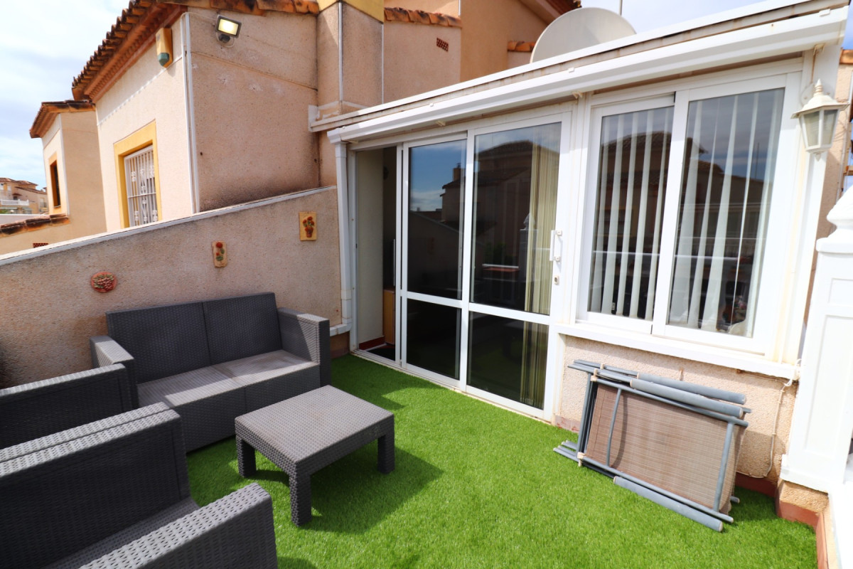 Reventa - Casa semi independiente - Algorfa - Montebello