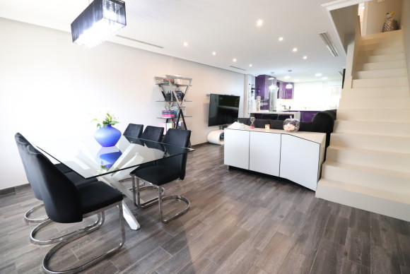 Reventa - Adosado - Redovan - Redovan - Town