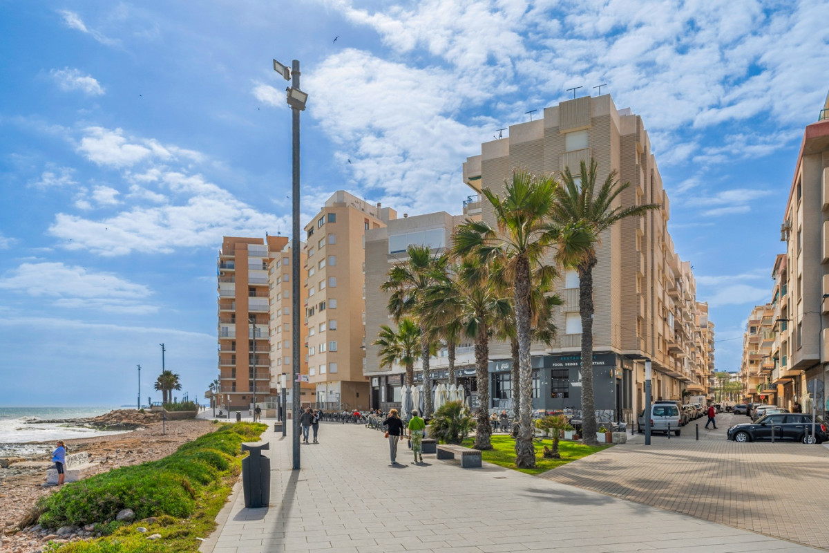 Reventa - Apartamento / piso - Torrevieja - Playa Del Cura