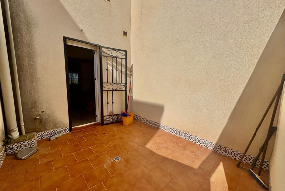 Resale - Bungalow - Orihuela Costa